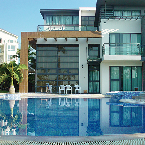 蓝波湾私人泳池