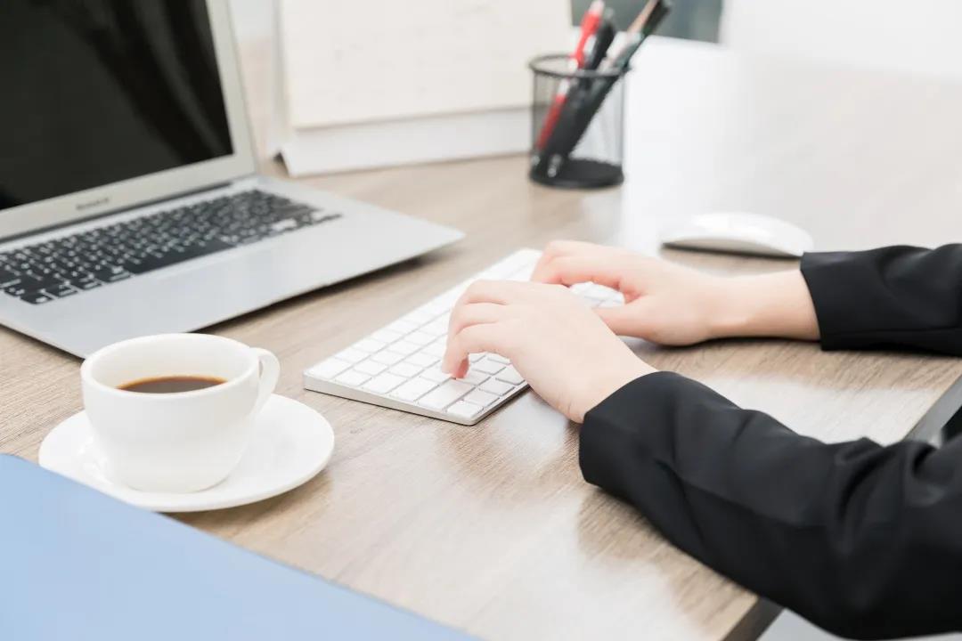 戴思乐泳池装备