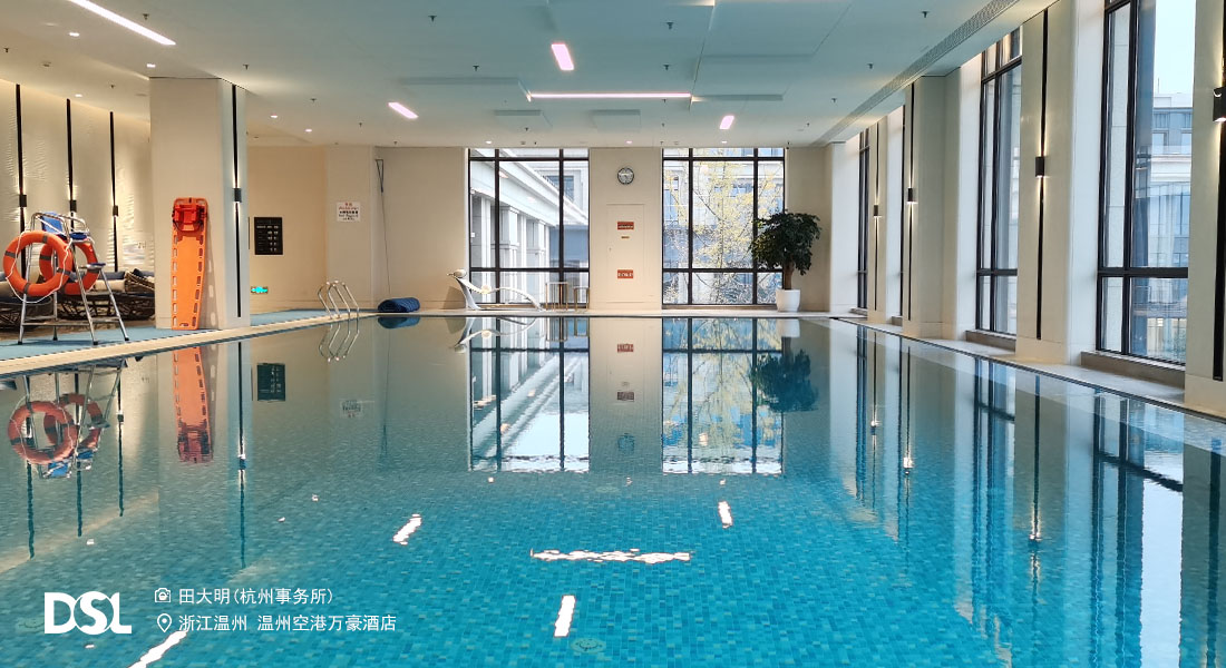 1/3旅馆室内泳池