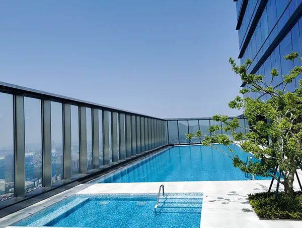 游泳池需要配套哪些装备？